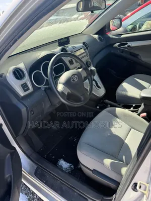 Toyota Matrix 2010 Silver