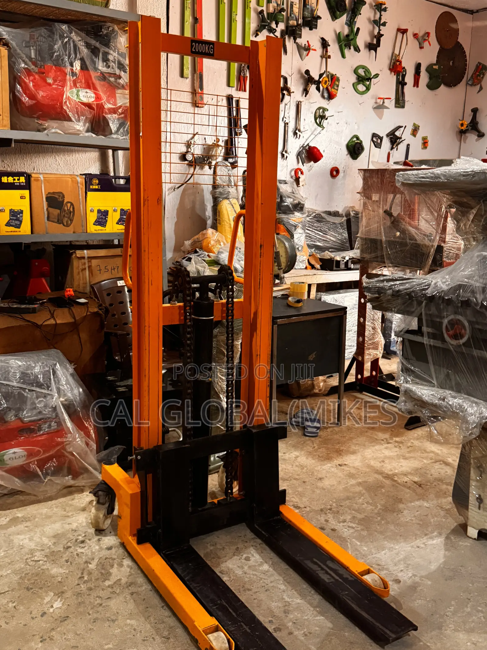 2 Ton Manual Stacker