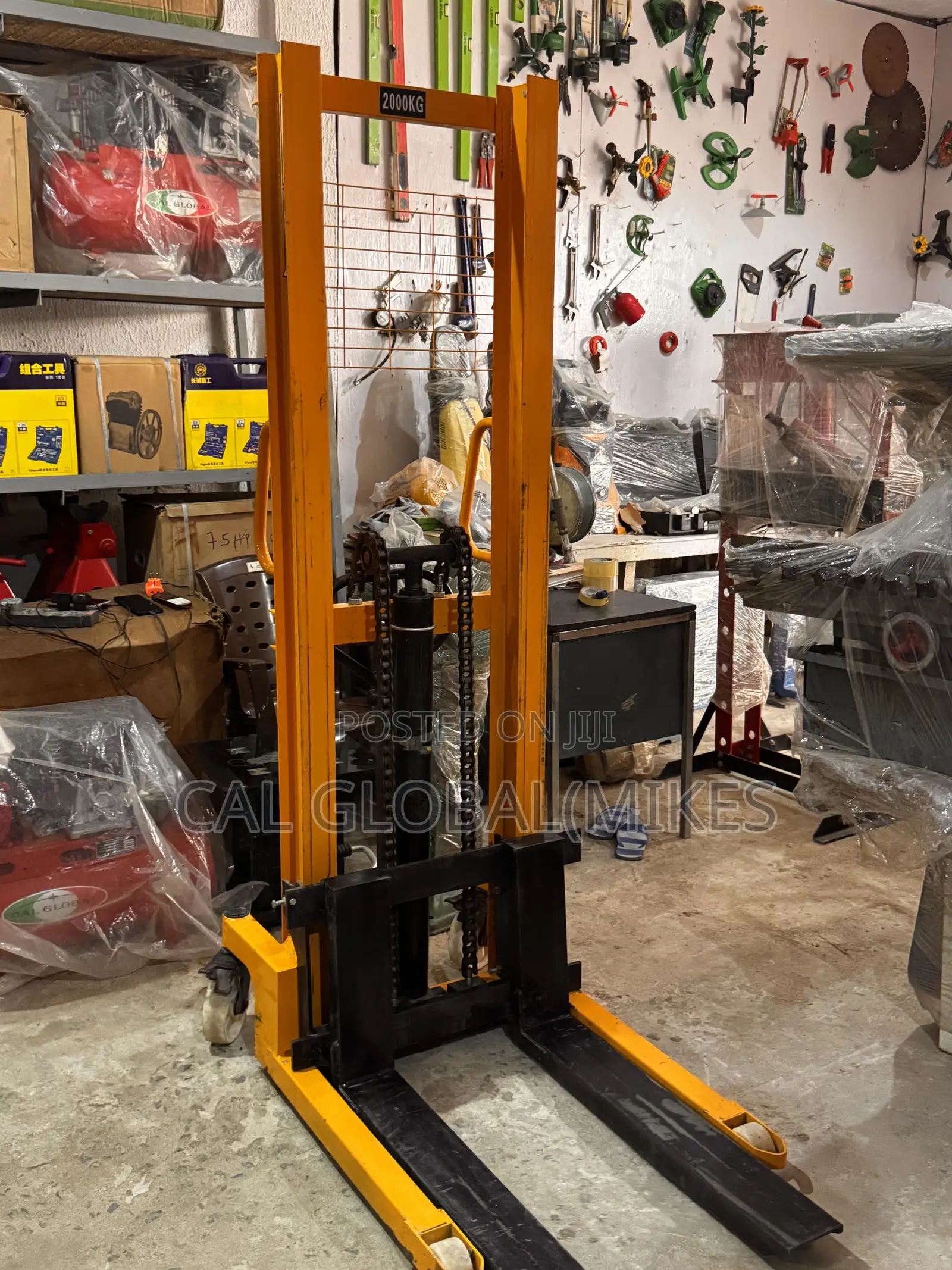 2 Ton Manual Stacker