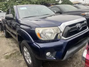 Toyota Tacoma 2015 Blue
