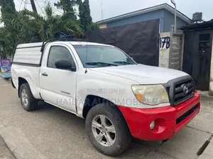 Toyota Tacoma 2010 White