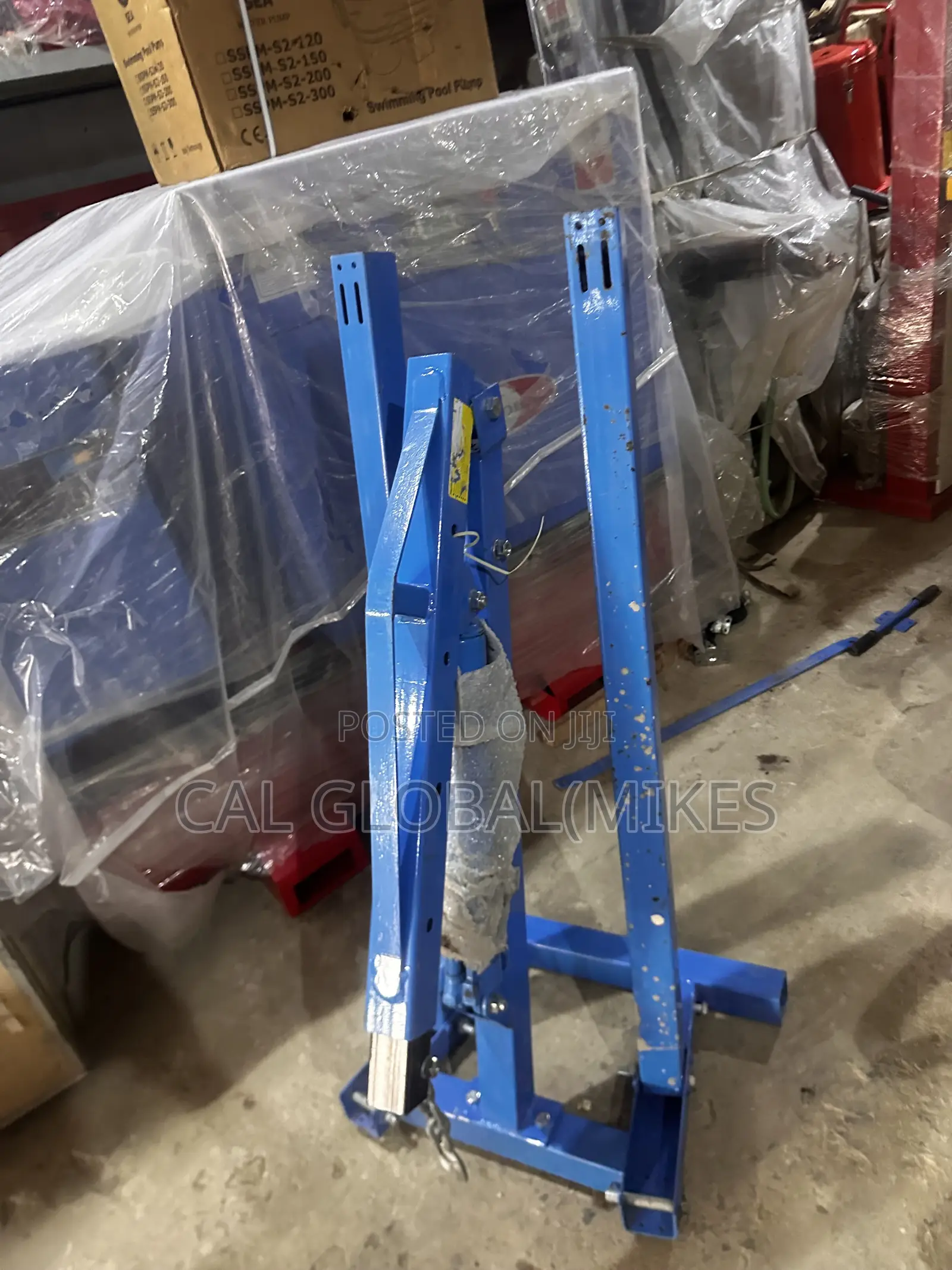 Engine Crane