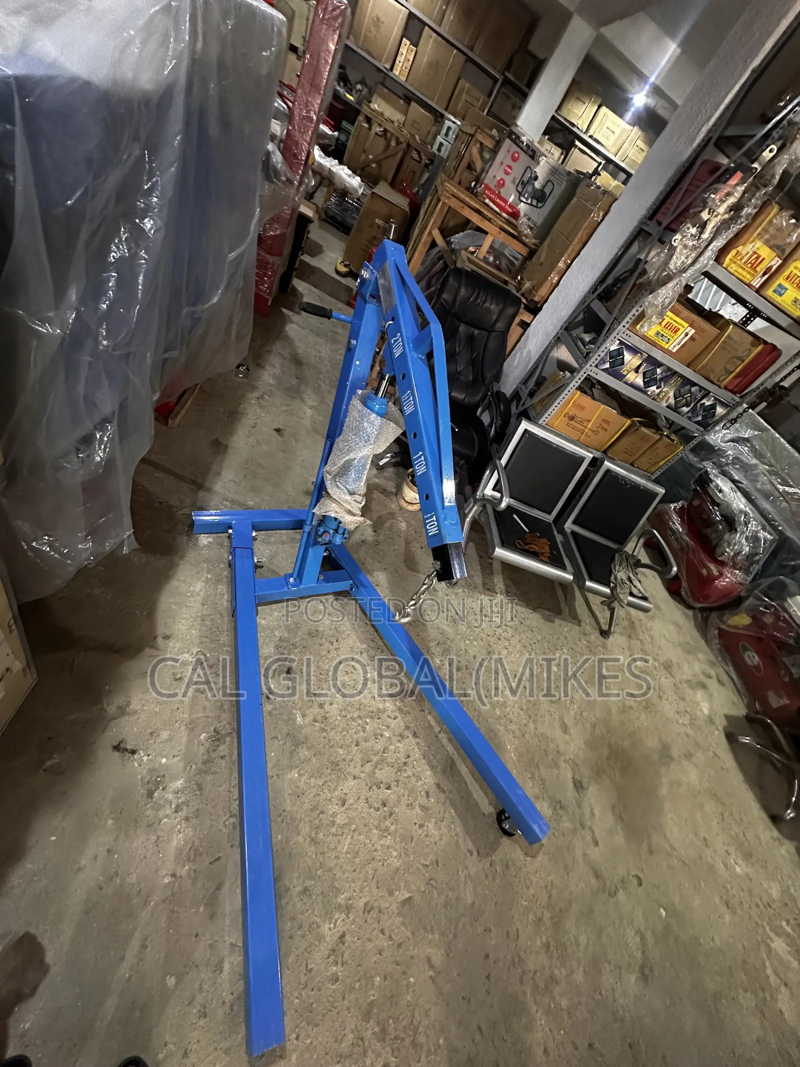 Engine Crane