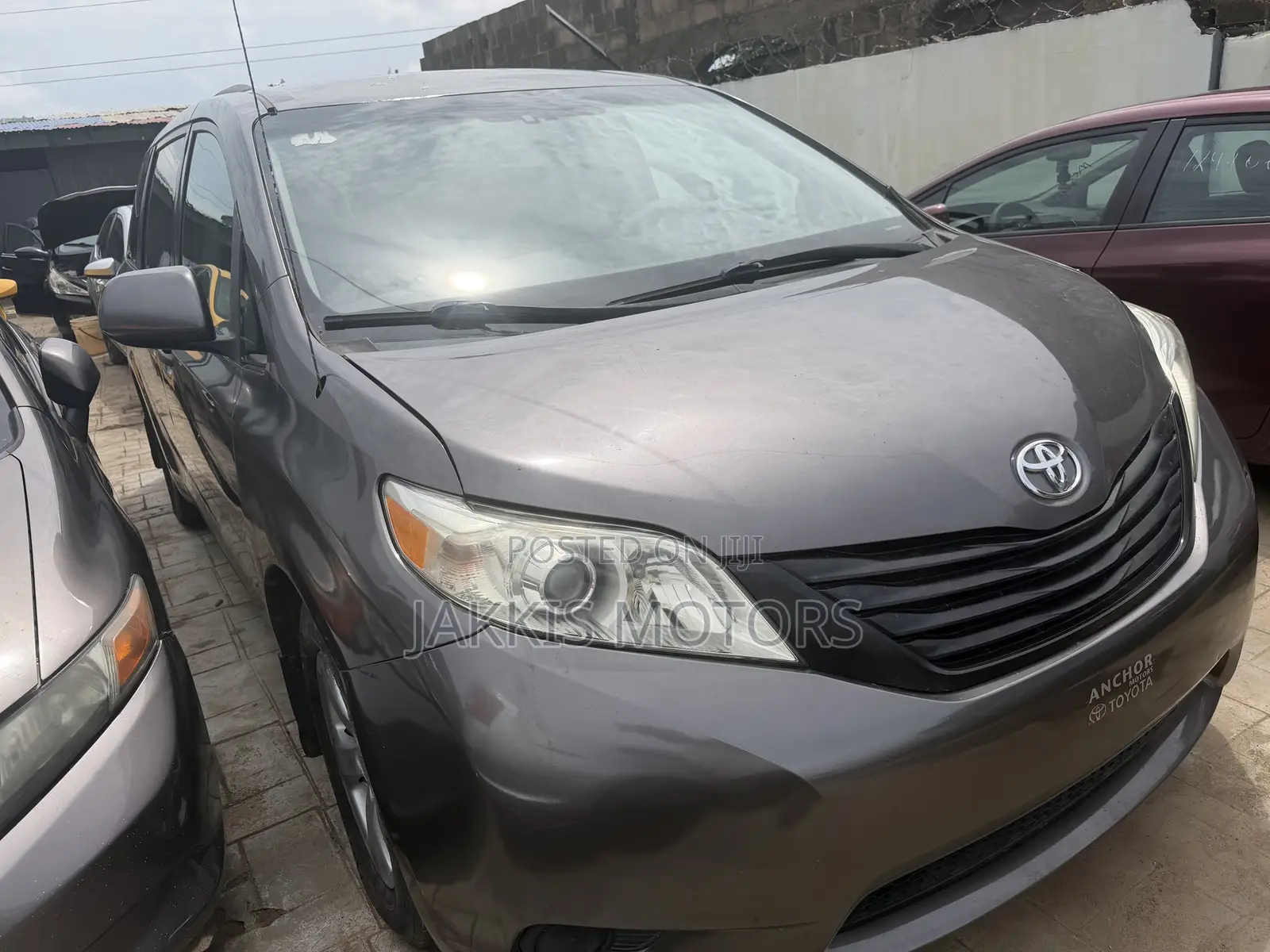 Toyota Sienna 2012 Gray