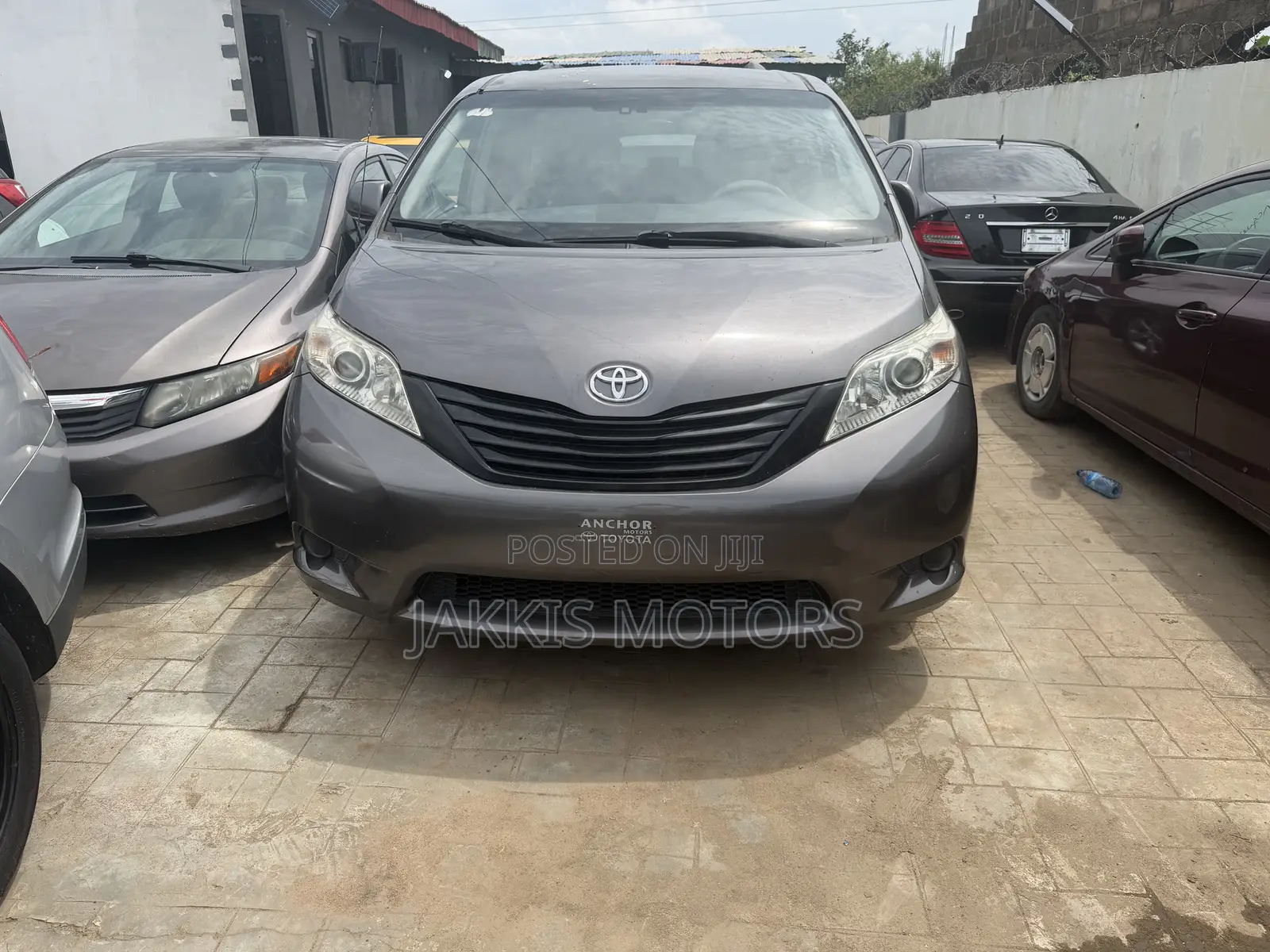 Toyota Sienna 2012 Gray