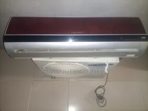 Samsung 1HP Split Air Conditioner - Clean and Working Perfectly