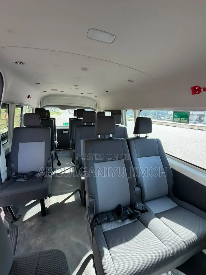 Toyota HiAce 2026 White