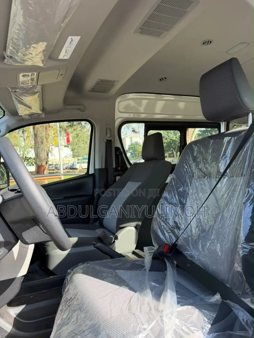 Toyota HiAce 2026 White