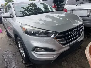 Hyundai Tucson 2015 Silver