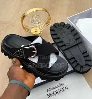 Quality Luxury Designer Men's Palm Available in Different Sizes