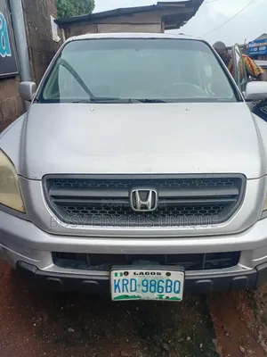 Honda Pilot 2005 Gray