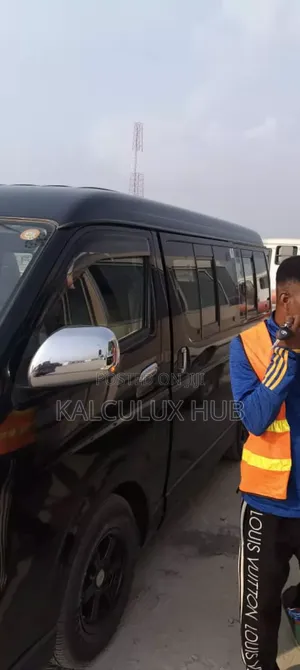 Super Clean Hiace Bus for Hire