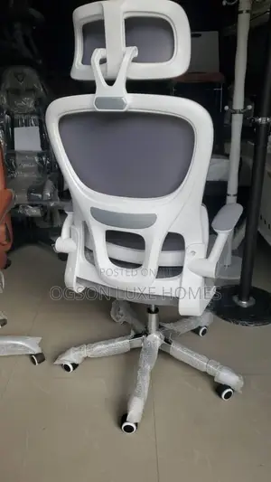 Quality Office Chair With Head Rest