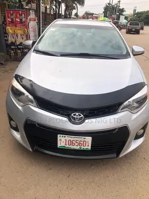 Toyota Corolla S Plus 4dr Sedan (1.8L 4cyl CVT) 2014 Silver