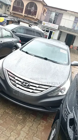 Hyundai Sonata 2011 Gray