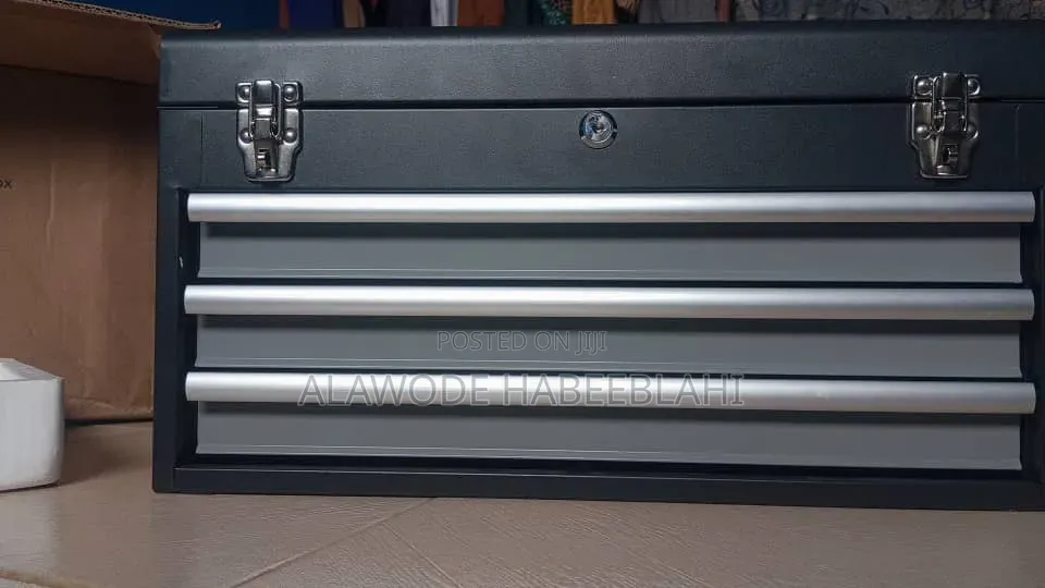 108pc Tool With Metal Box