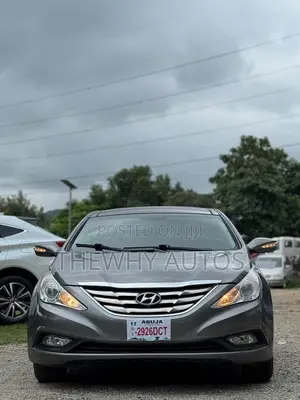 Hyundai Sonata Limited Sedan FWD (2.4L 4cyl 6A) 2013 Gray