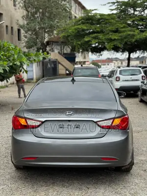 Hyundai Sonata Limited Sedan FWD (2.4L 4cyl 6A) 2013 Gray