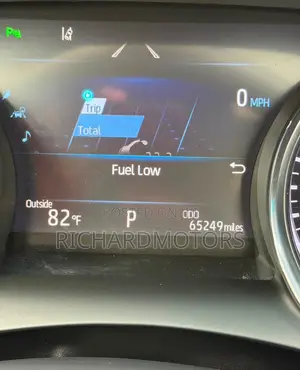Toyota Camry XLE V6 (3.5L V6 8A) 2019 Gray