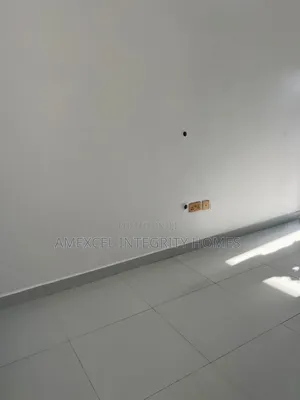 Mini Flat in Ikate Ilasan for rent