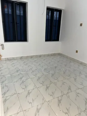 Mini Flat in Ikate Ilasan for rent