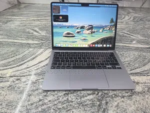Laptop Apple MacBook Air 2022 M2 16GB Apple M2 SSD 512GB
