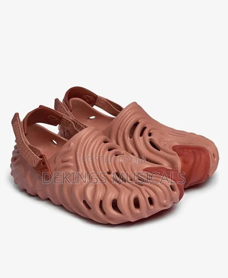 Pollex Crocs