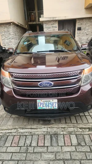 Ford Explorer Limited 4dr 4x4 (3.5L 6cyl 6A) 2013 Maroon