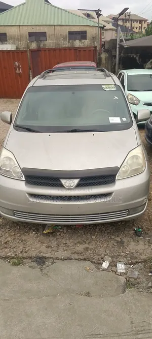 Toyota Sienna XLE Limited AWD (3.3L V6 5A) 2004 Blue