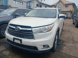 Toyota Highlander Limited 4dr SUV AWD (3.5L 6cyl 6A) 2015 White