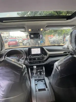 Toyota Highlander XLE 2021 Black