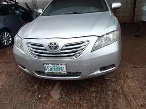 Toyota Camry 2009 Silver