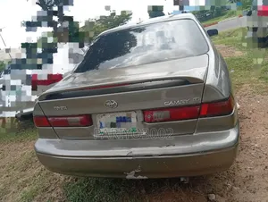 Toyota Camry Automatic 1999 Gray