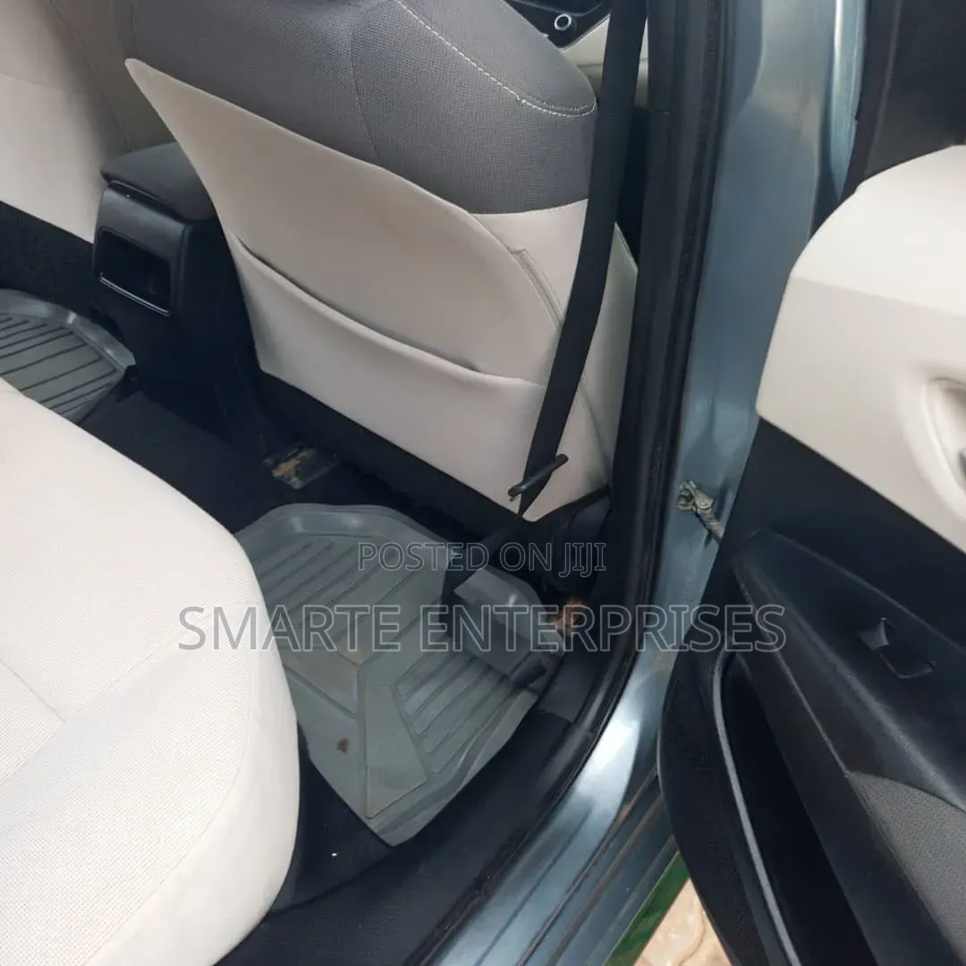 Toyota Corolla 2020 Gray