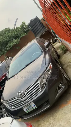 Toyota Venza 2010 Gray