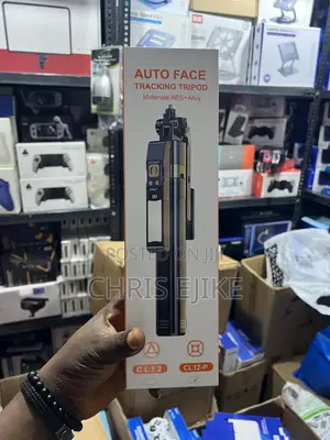 Face Tracking Tripod With Light