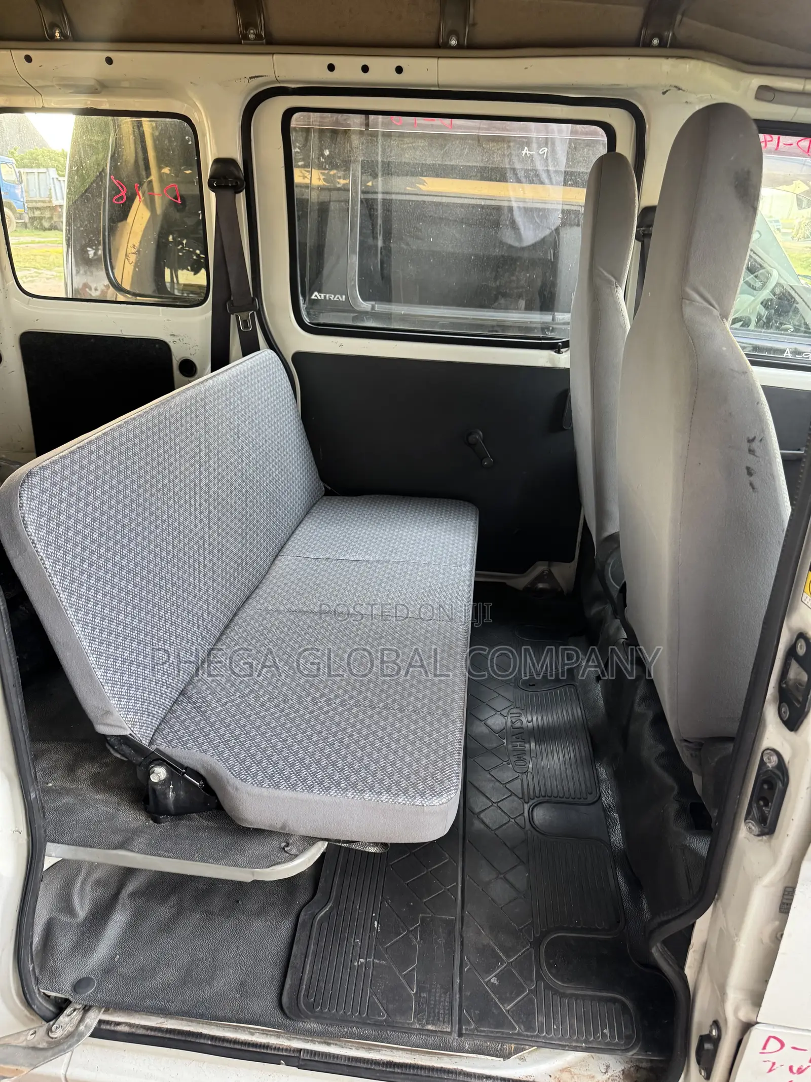 Daihatsu Hijet 2010 White