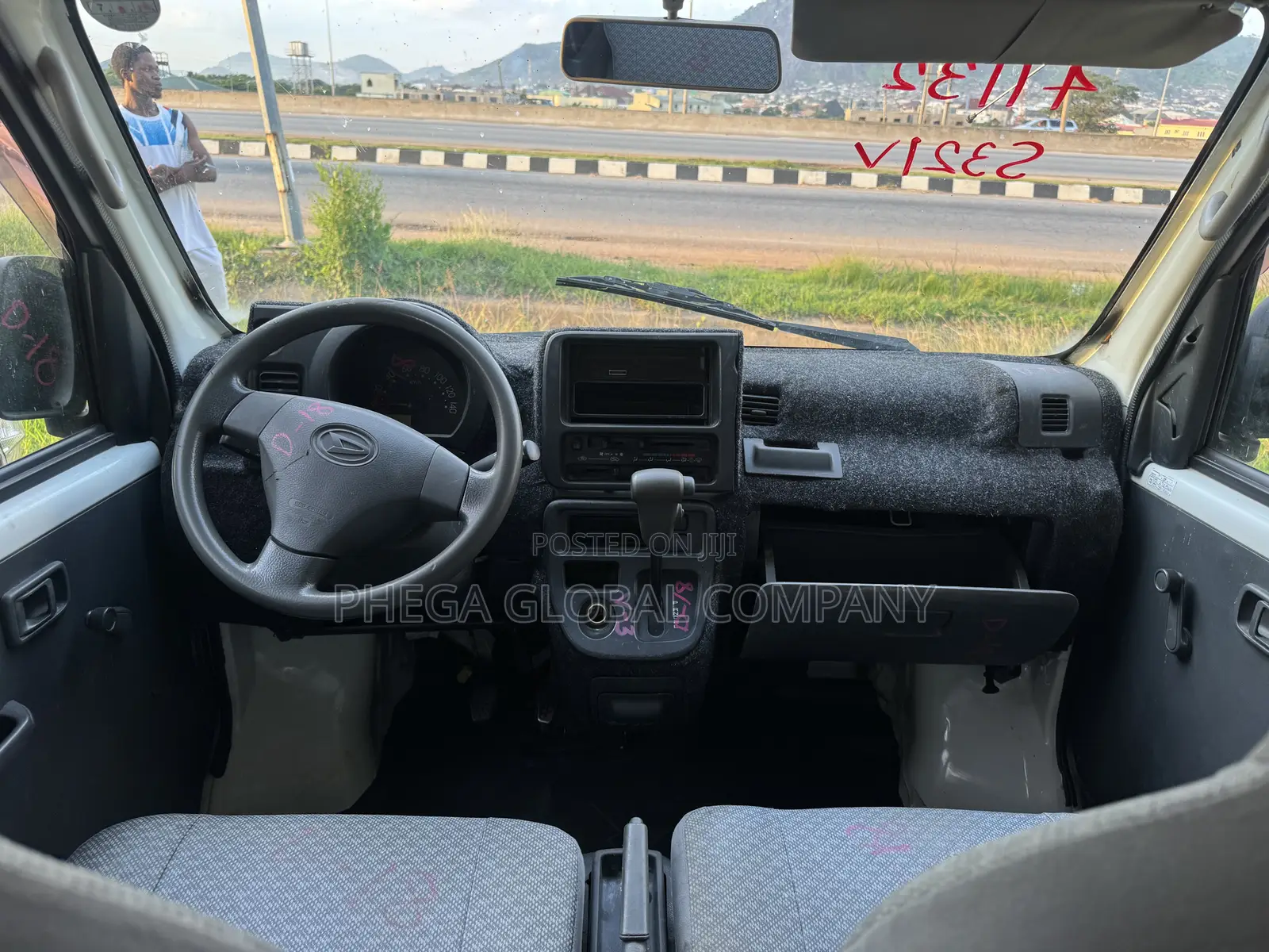 Daihatsu Hijet 2010 White