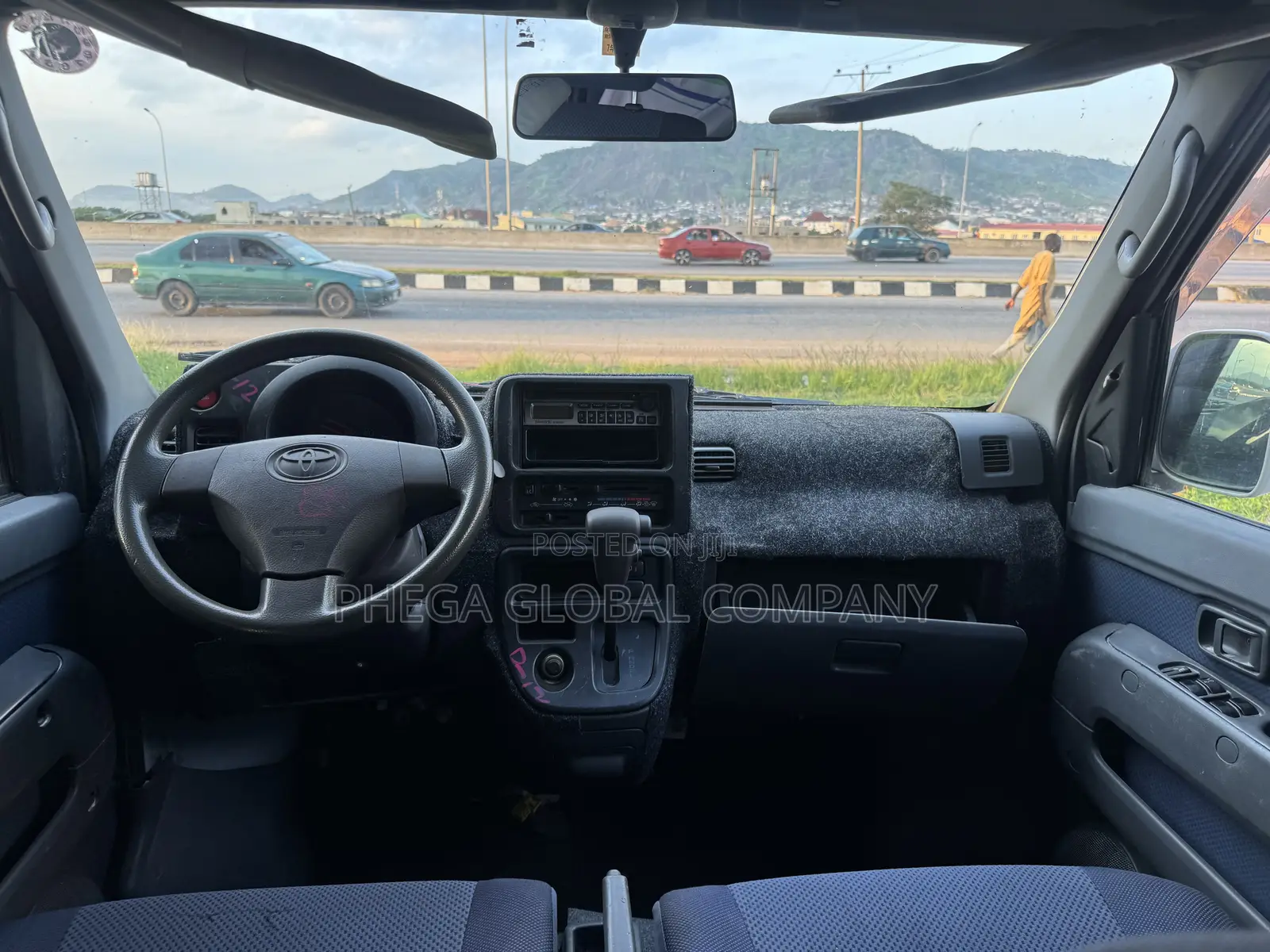 Daihatsu Hijet 2010 White