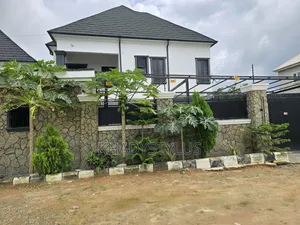 3bdrm Duplex in Ushafa for sale