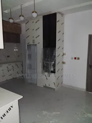 3bdrm Apartment in Ikeja Gra for rent