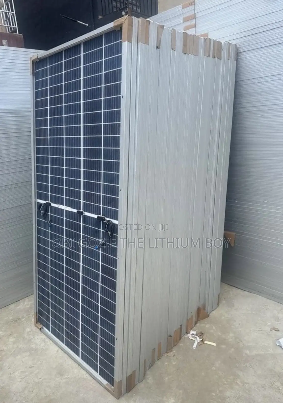 680w Jinko Solar Panel