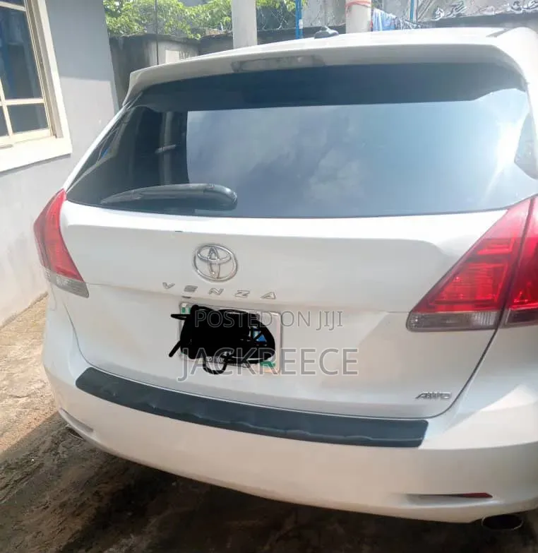 Toyota Venza 2012 White