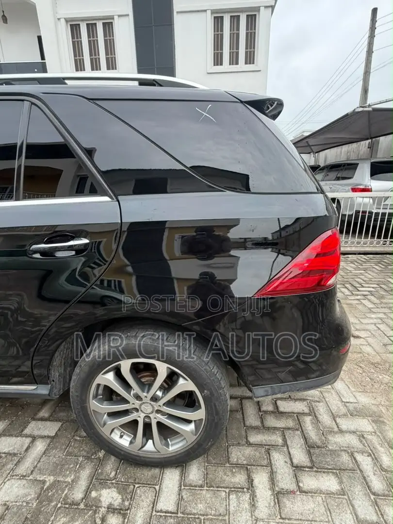 Mercedes-Benz GLE-Class 2016 Black