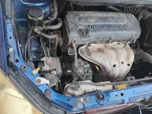 Toyota Avensis Verso 2.0 Petrol 2006 Blue