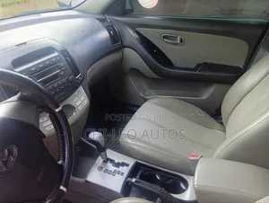 Hyundai Elantra 2008 Silver