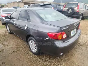 Toyota Corolla 2010 Gray