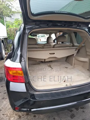 Toyota Highlander SE 2010 Black