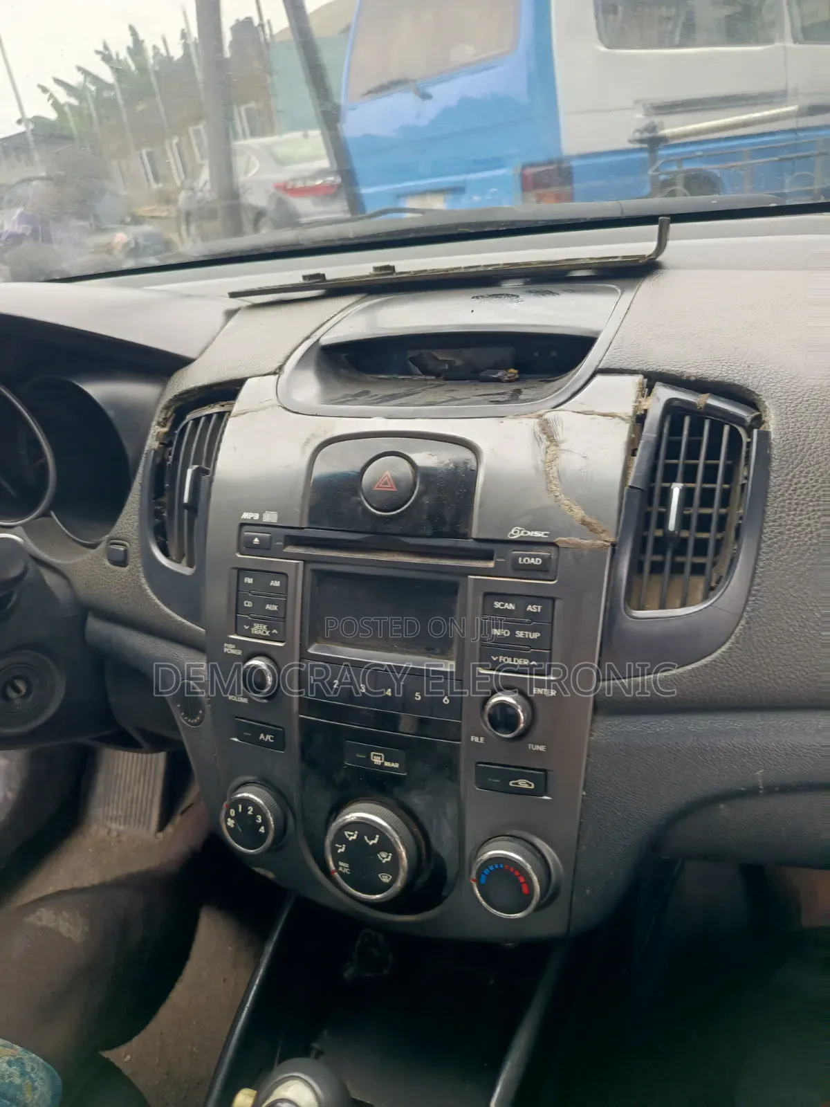 Kia Cerato 2008/2012 Android Screen With GPS Navigation System (Map)