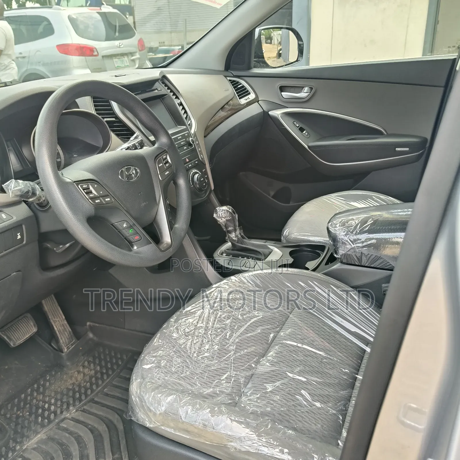 Hyundai Santa Fe 2017 Silver